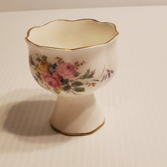 Vintage ROYAL DOULTON ARCADIA CANDLE HOLDER - Picture 1 of 9